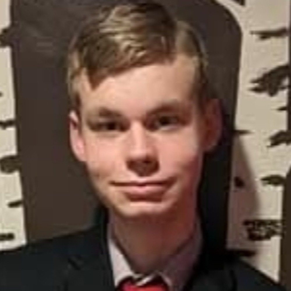 Meet your Posher, Dustin